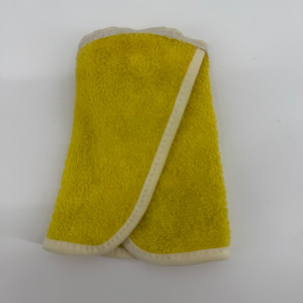 Vintage 1981‎ Barbie Yellow Cloth Towel Wrap Magic Curl Barbie